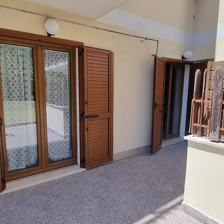 La Casa Di Trilly Apartament *